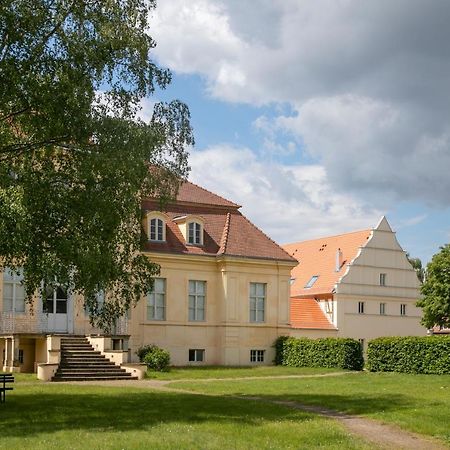 Gaestehaus Reckahn Der Rochow Akademie Bagian luar foto