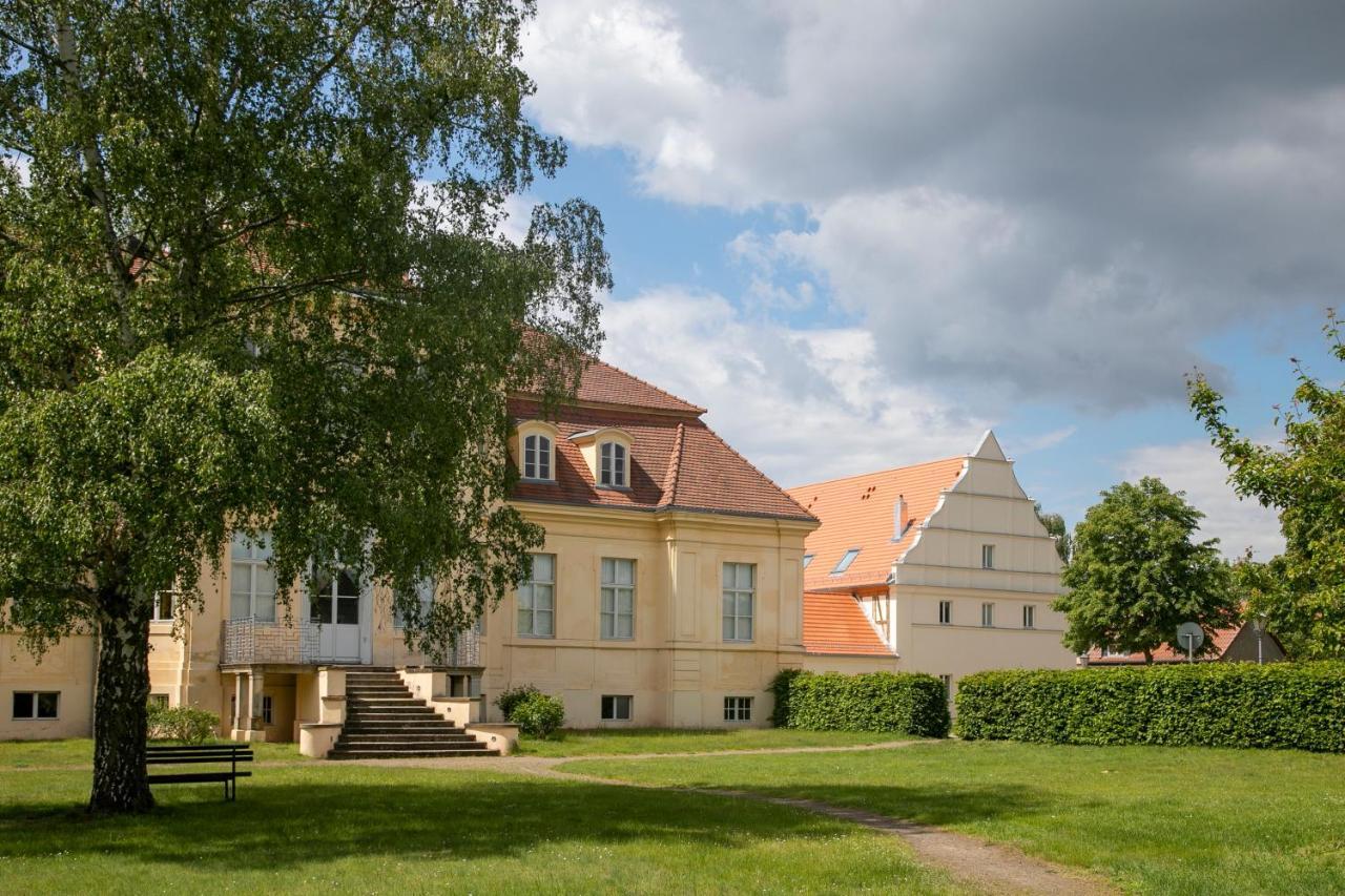 Gaestehaus Reckahn Der Rochow Akademie Bagian luar foto