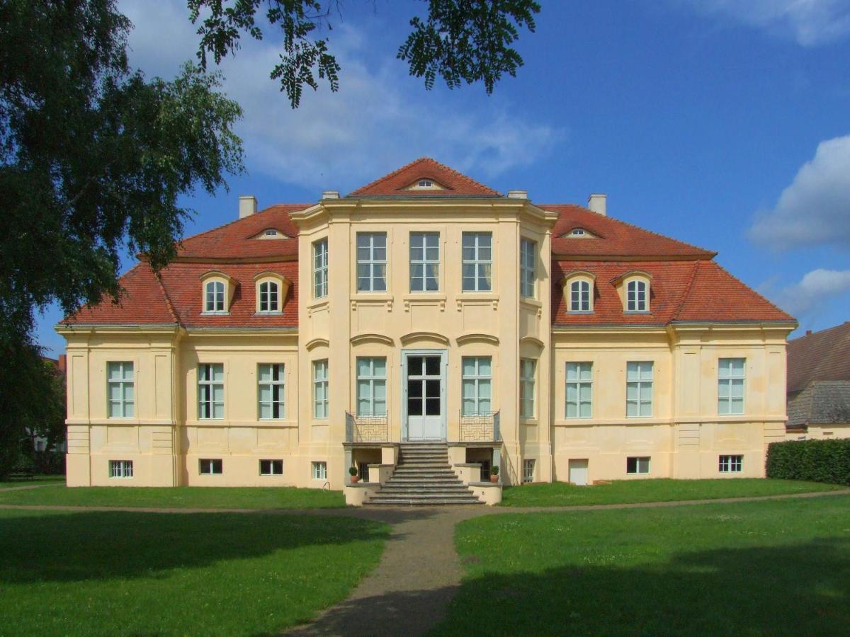 Gaestehaus Reckahn Der Rochow Akademie Bagian luar foto
